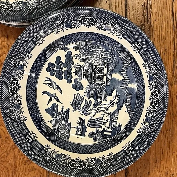 Churchill Blue Willow Plates 7.5